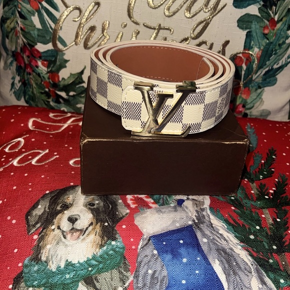 Adjustable belt - Picture 1 of 4